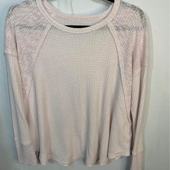 WOMAN’S swing Henley top with dropped shoulder. Soft pink. Size large. Gorgeous! - Picture 3 of 8